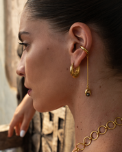 Earcuff Barra Crab and Black Pearl