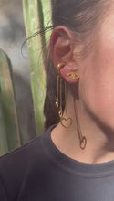 Load and play video in Gallery viewer, Earcuff Three Hearts
