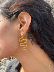 Earring Serpentine Wavy