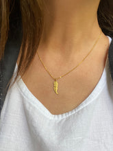 Load image into Gallery viewer, Necklace Feather - Sophie Simone Designs
